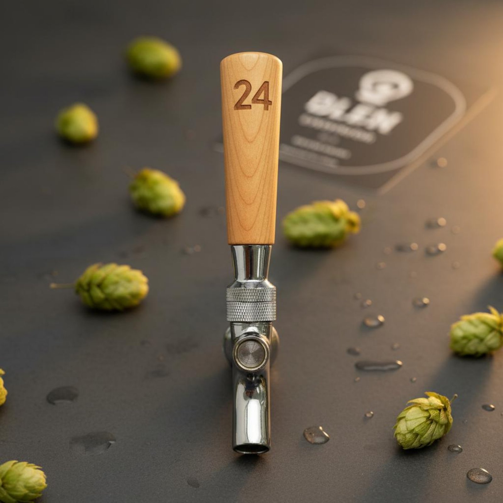 Wine Beer And - Korte houten biertapgreep van massief hout,