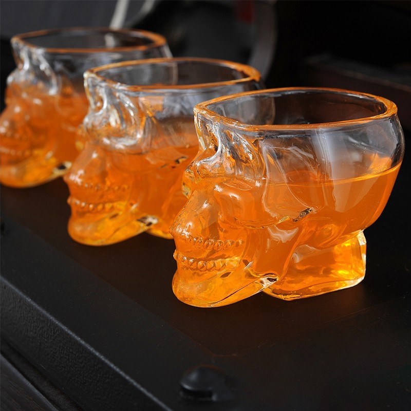 Creatieve glazen schedel bierm - Wine To Beer To Liquor recensie en prijs