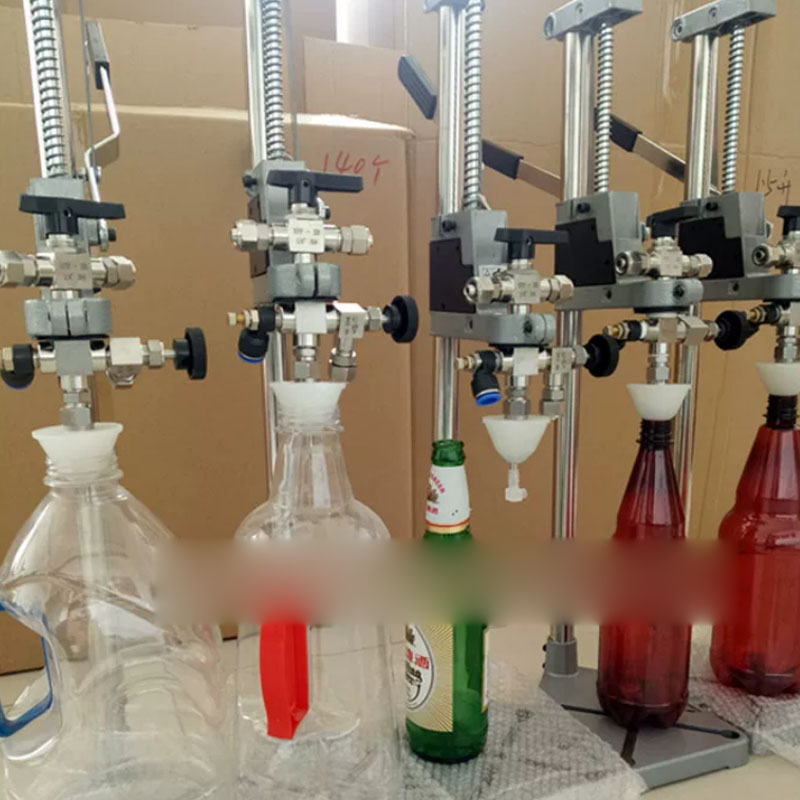 Handmatige kurkpers voor fless - Wine Beer And recensie en prijs